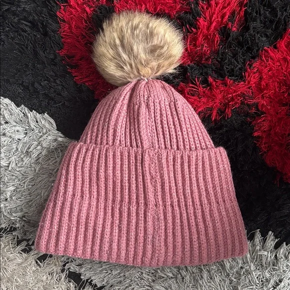 Pink Hat🩷 - Picture 2 of 2